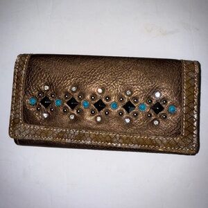NWT Bandana by American West Women’s‎ Brown Wallet w/ Studded Embellishments